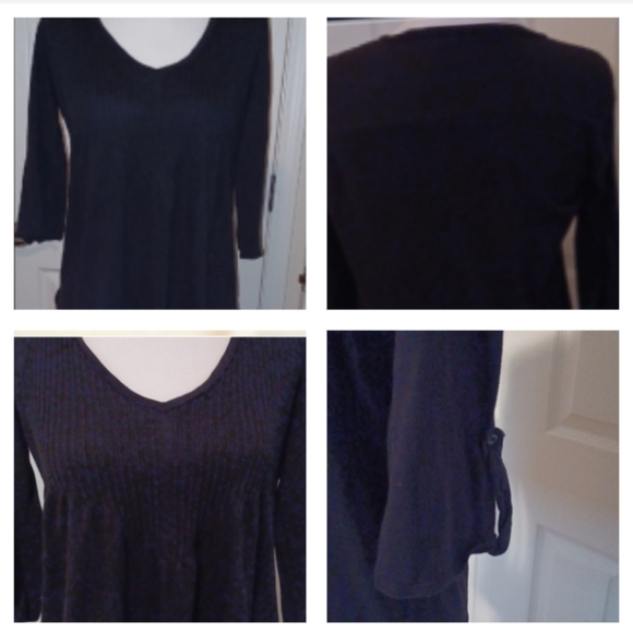 💙🌺Women's Black V-Neck Top - Picture 1 of 9
